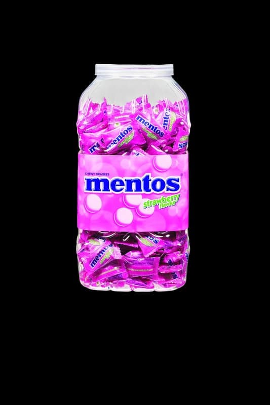 Mentos Strawberry Flavour Chewy Candy Jar β 210 Pieces (646 g) | Fruity Soft Chews β image 1