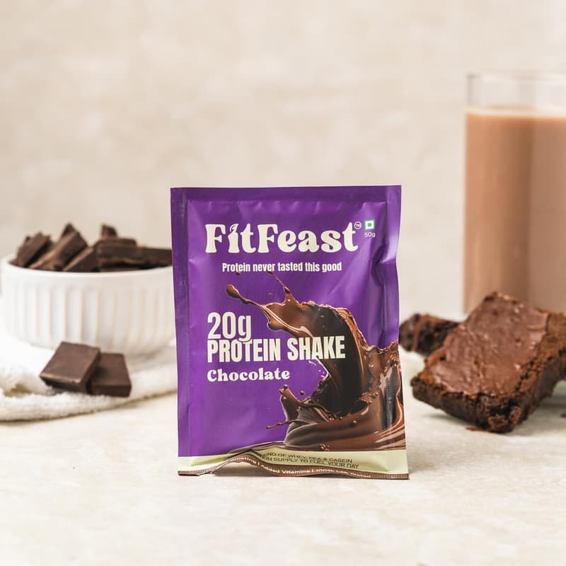 Protein Shake Sachet, 20g Triple Blend Whey Pea Casein Protein Powder, Chocolate, 0 Added Sugar, No Maltodextrin, Pack of 14 โ image 1